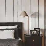 Frost Boutique 4*