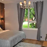 Frost Boutique 4*