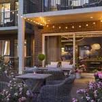 Hotel Frost Boutique 4*