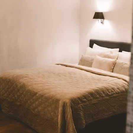 Frost Boutique Hotell 4*