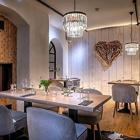 Frost Boutique 4* Пярну