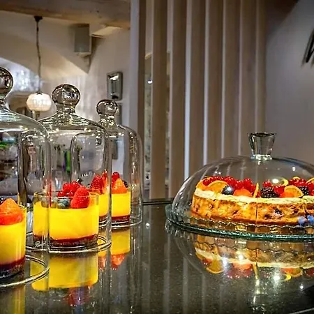 Отель Frost Boutique 4*