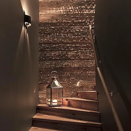 Frost Boutique Hotell 4*