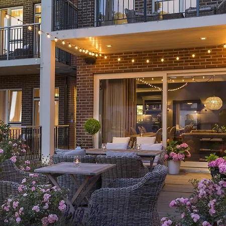 فندق Frost Boutique 4*