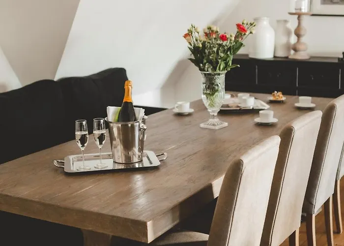 Hotell Frost Boutique 4*