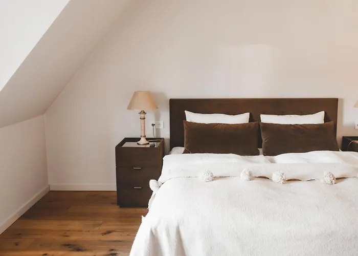 Hotell Frost Boutique 4*