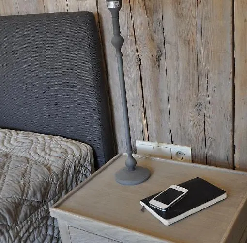 Frost Boutique Hotell 4*