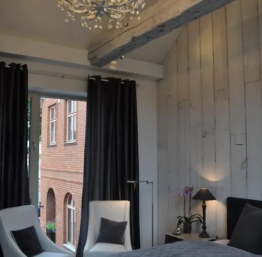 Frost Boutique Hotel 4*